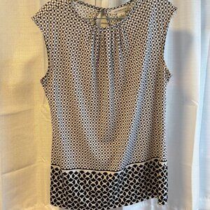 Liz‎ Claiborne Pleated Front Sleeveless Cami Medium